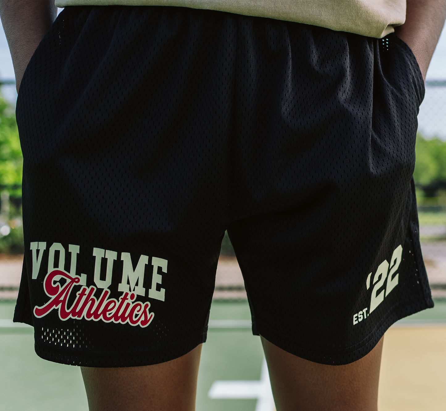 VARSITY MESH SHORTS - BLACK